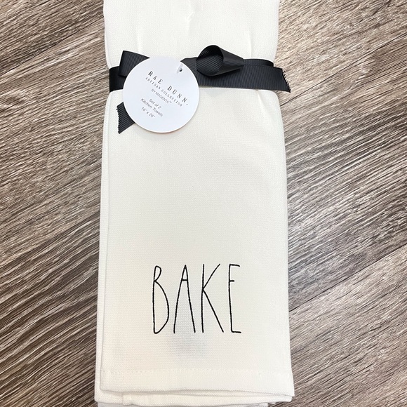 White kitchen towel set Rae Dunn home made bake